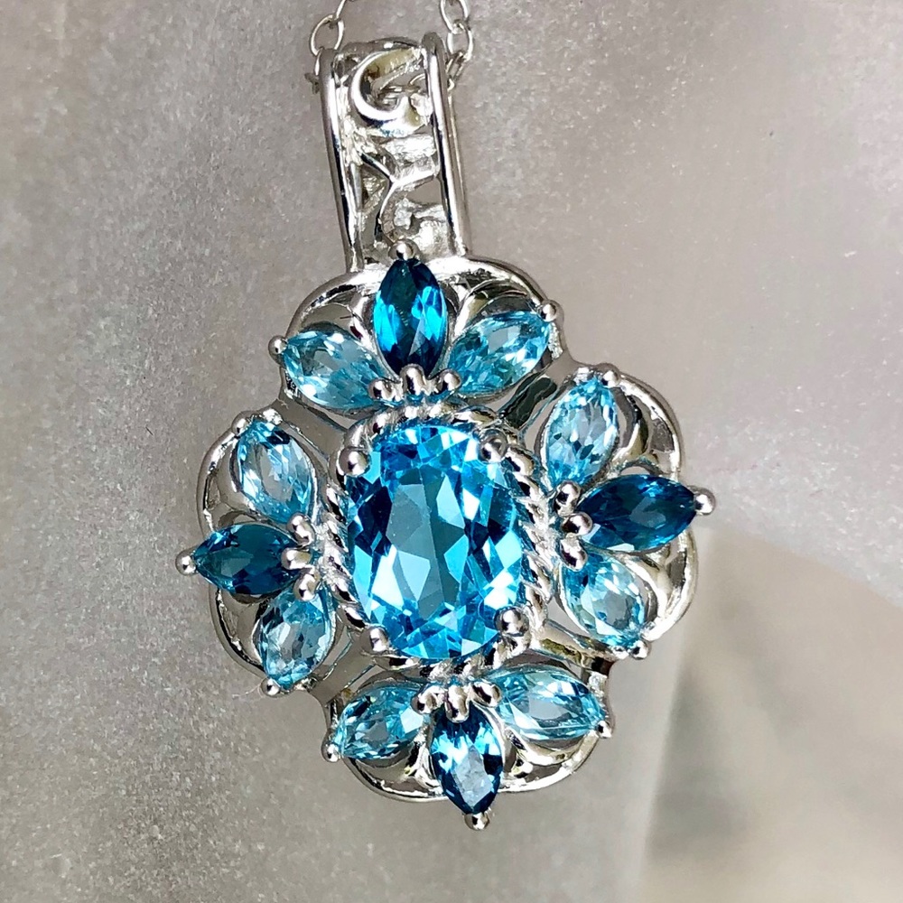 Pangea Mines 3.14cwt Multi Blue Topaz Pendant